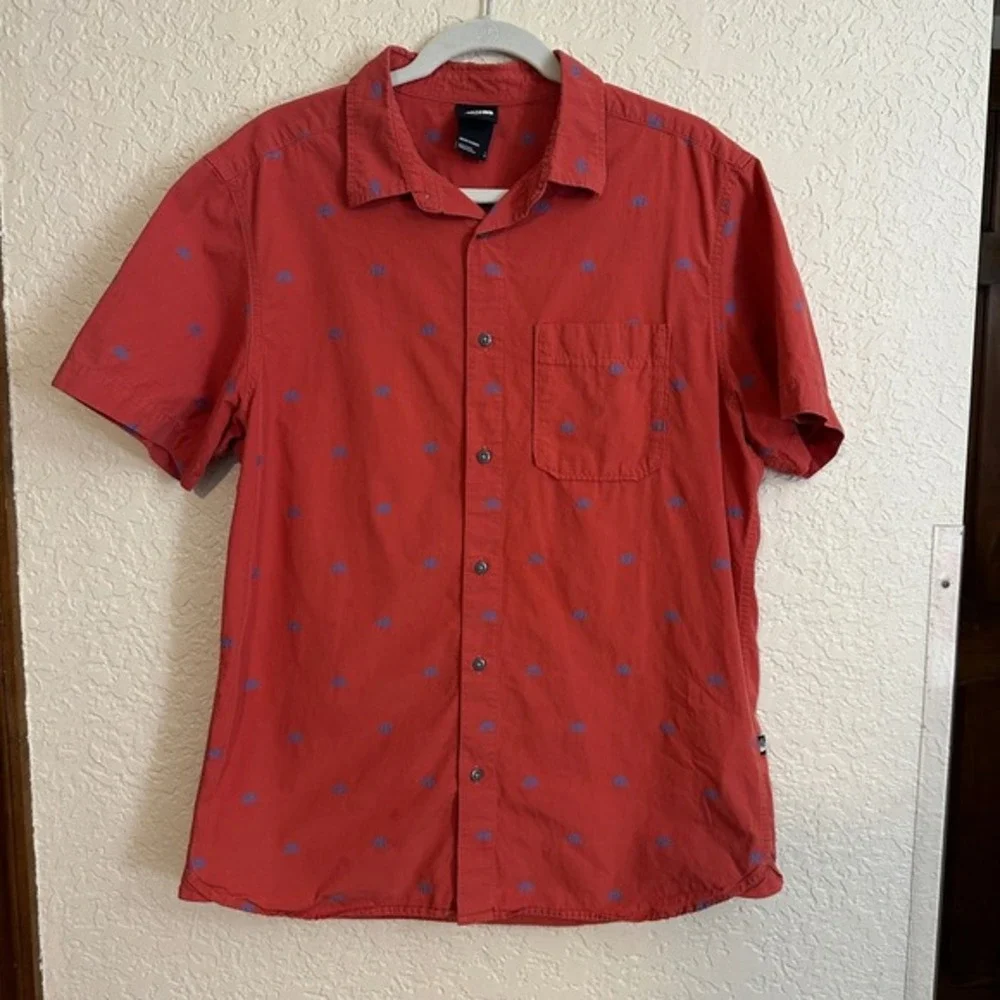 The North Face Mens Large Button Up Shirt‎ Red Blue Geometric Print Short Sleeve